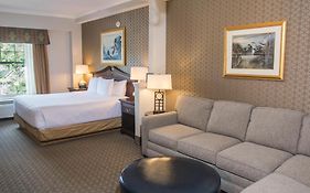 Fort William Henry Hotel